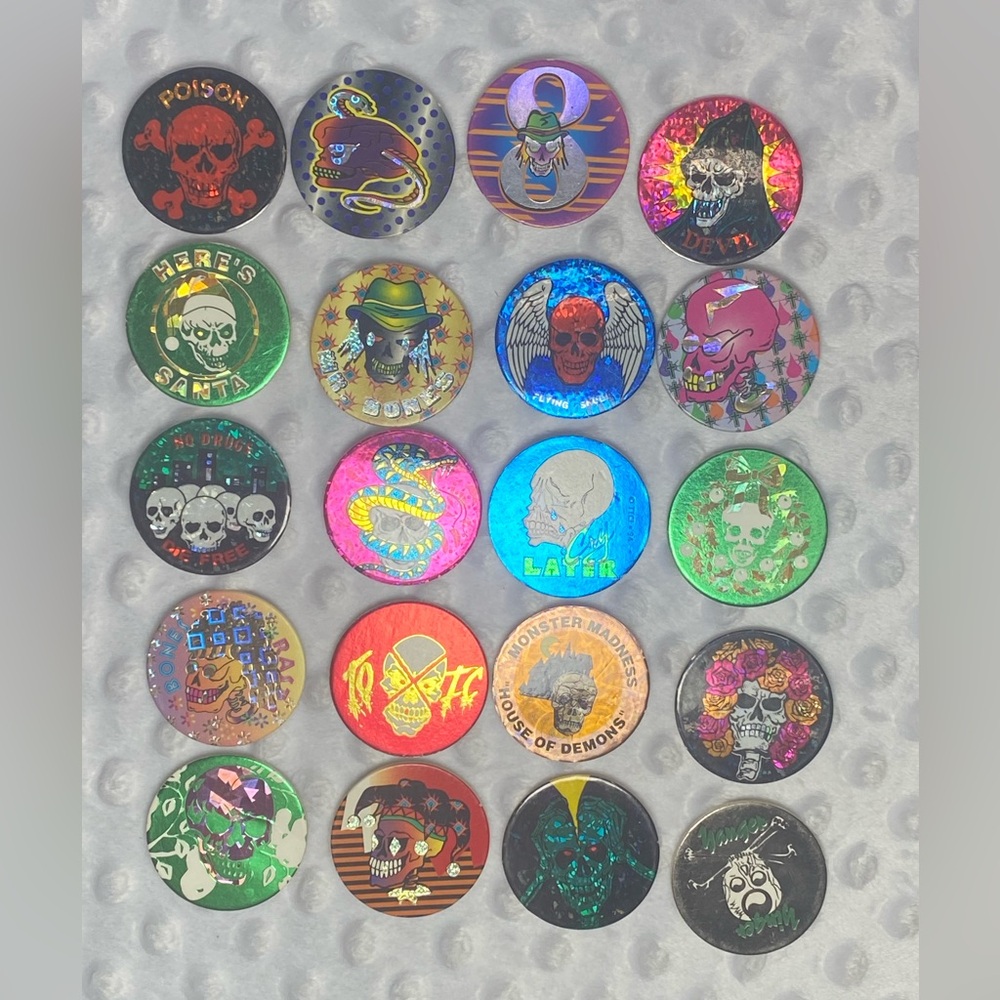 POGs Lot of 42 Skulls with Foil 1990’s - Picture 2 of 14